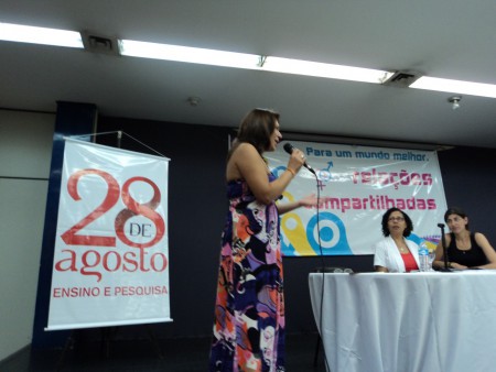 Lançamento da cartilha Relações Compartilhadas - Oradora Neiva Maria dos Santos - Diretora Geral da Associação 28 de Agosto